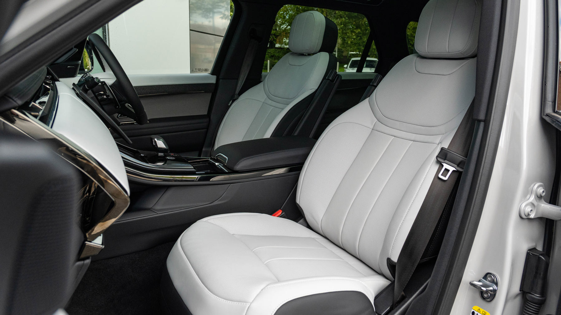 Land Rover RANGE ROVER SPORT, SUV, Borasco grey.