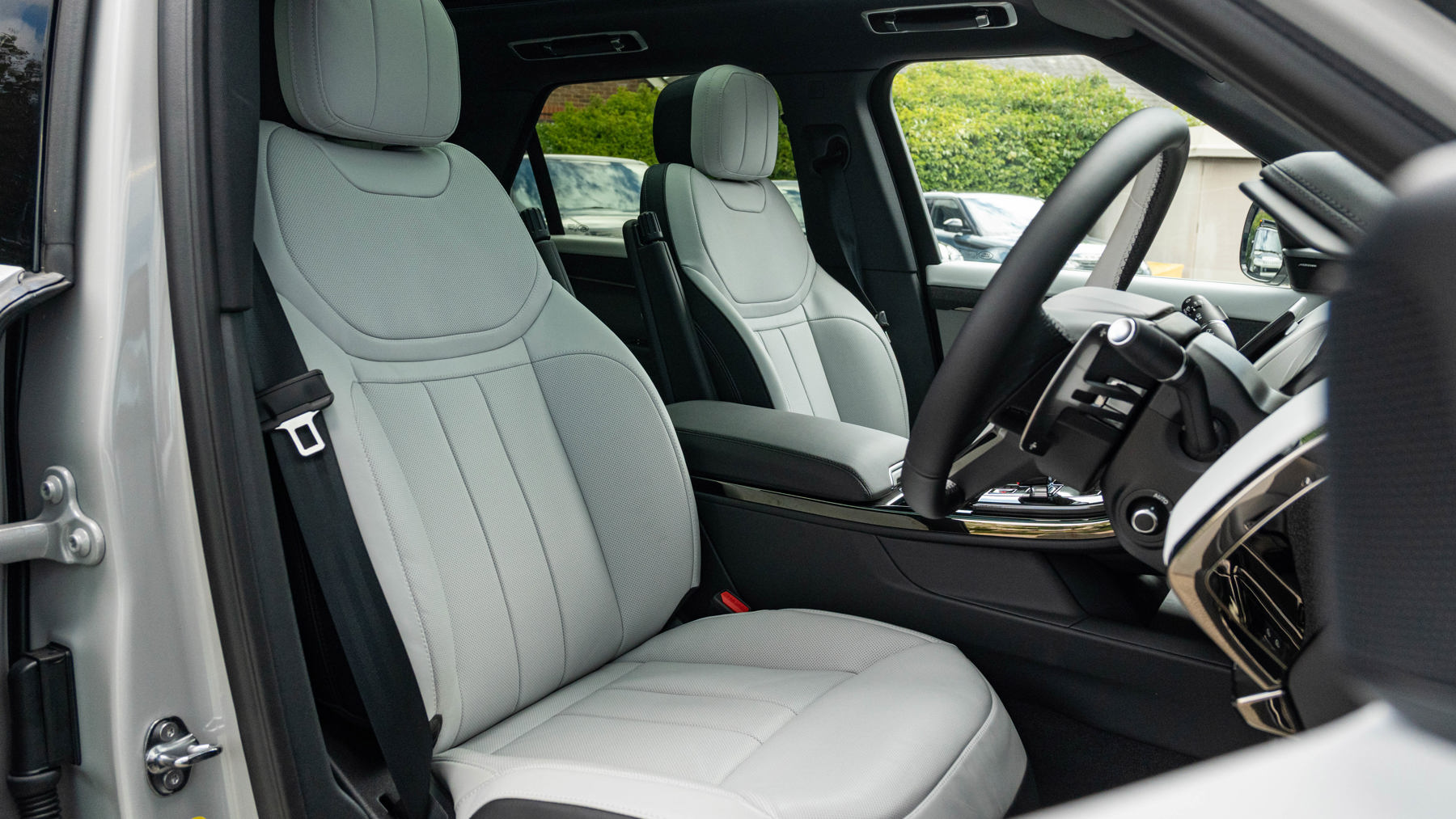 Land Rover RANGE ROVER SPORT, SUV, Borasco grey.