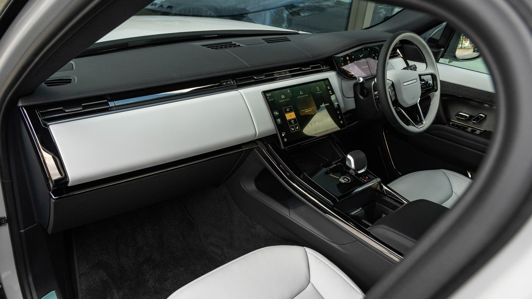 Land Rover RANGE ROVER SPORT, SUV, Borasco grey.