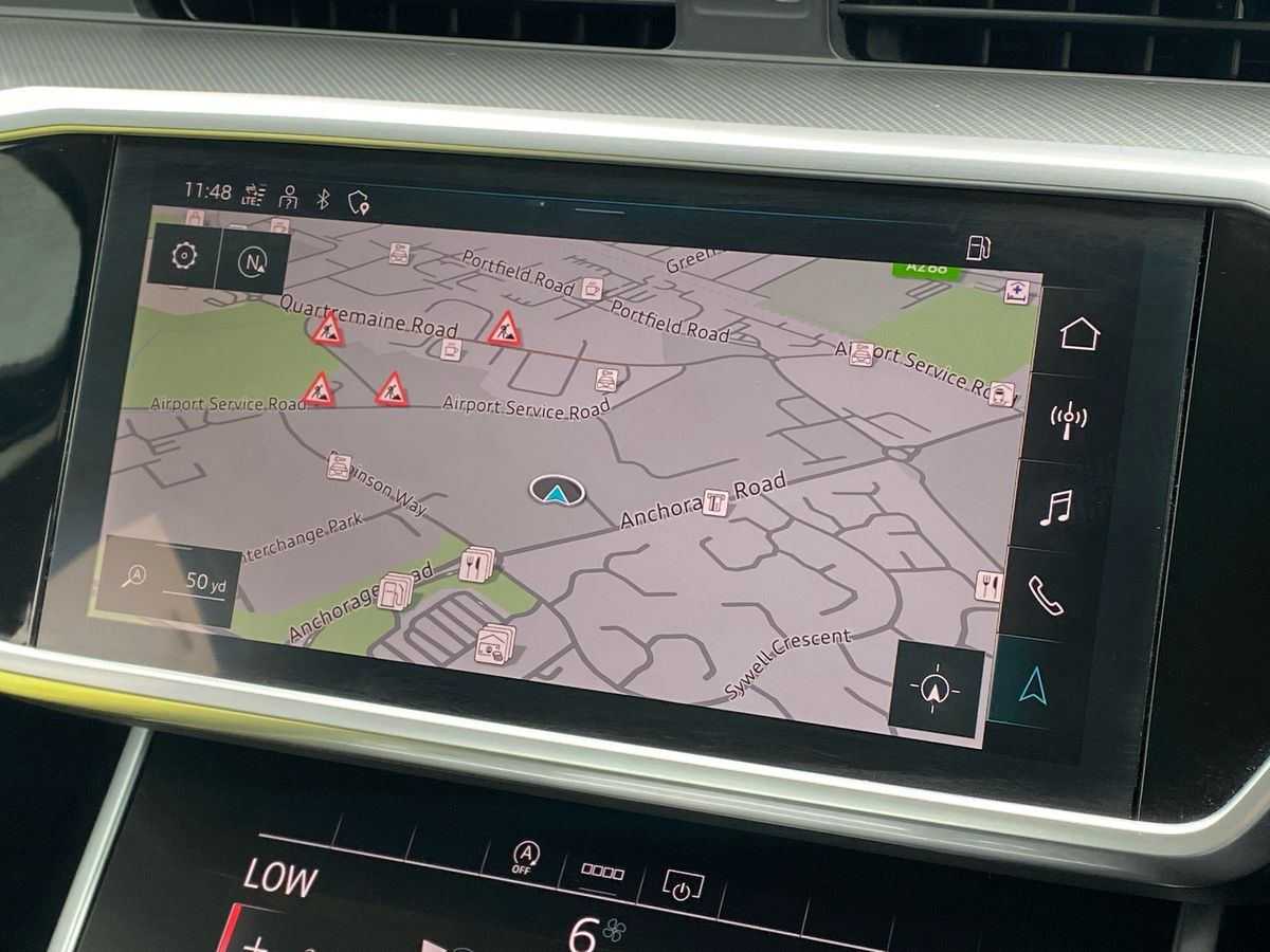 40 TFSI S TRONIC TECH PACK