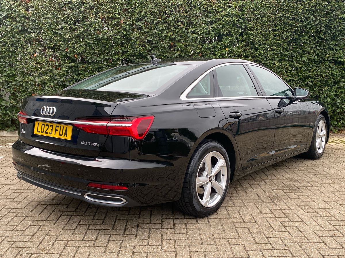 40 TFSI S TRONIC TECH PACK