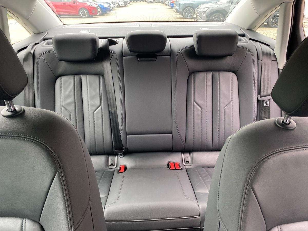 40 TFSI S TRONIC TECH PACK