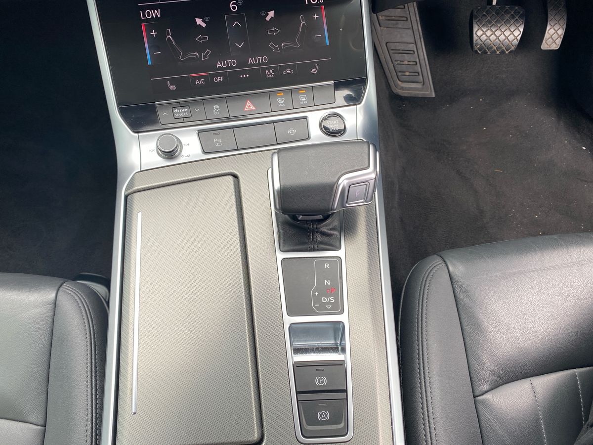 40 TFSI S TRONIC TECH PACK