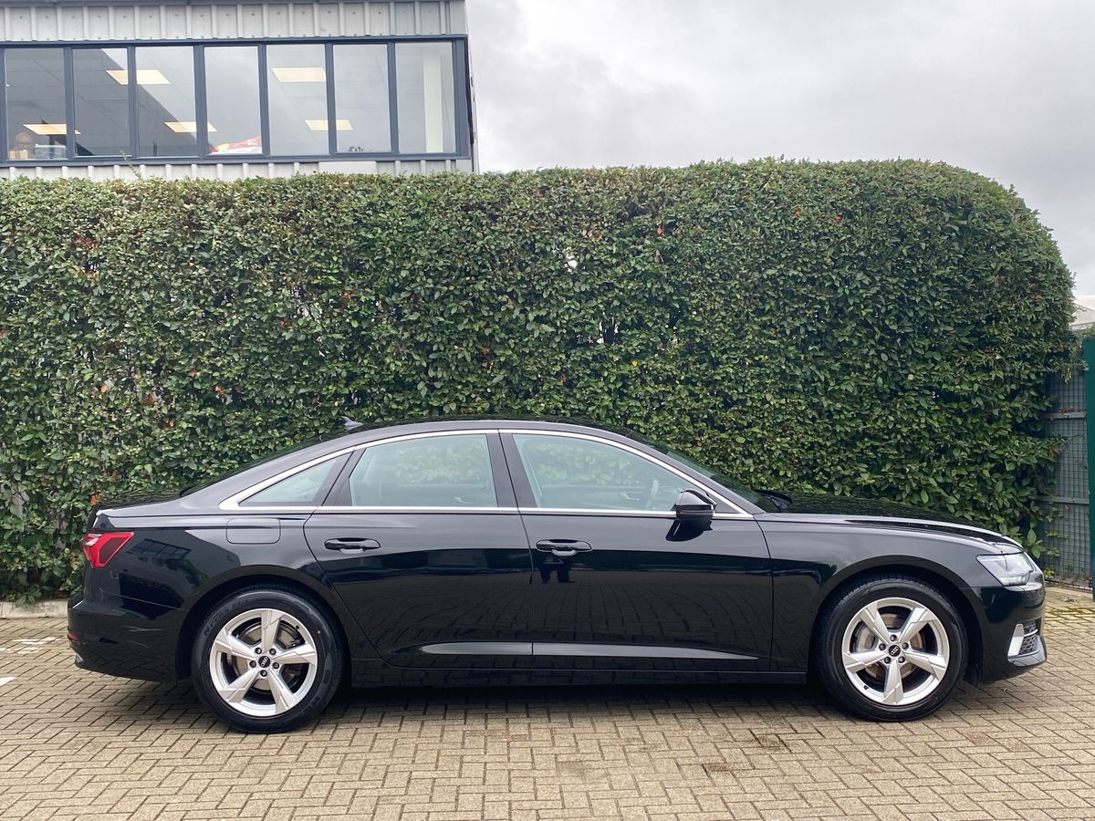 40 TFSI S TRONIC TECH PACK