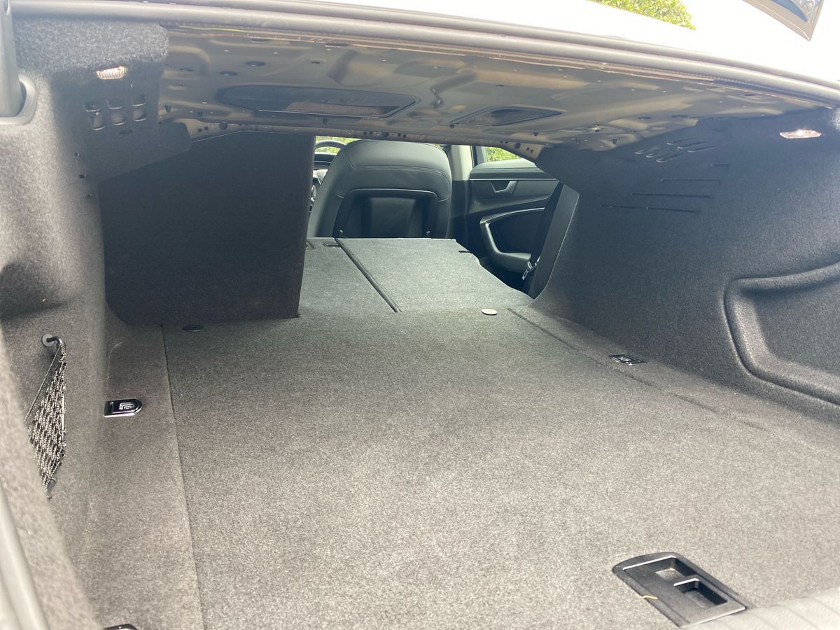 40 TFSI S TRONIC TECH PACK