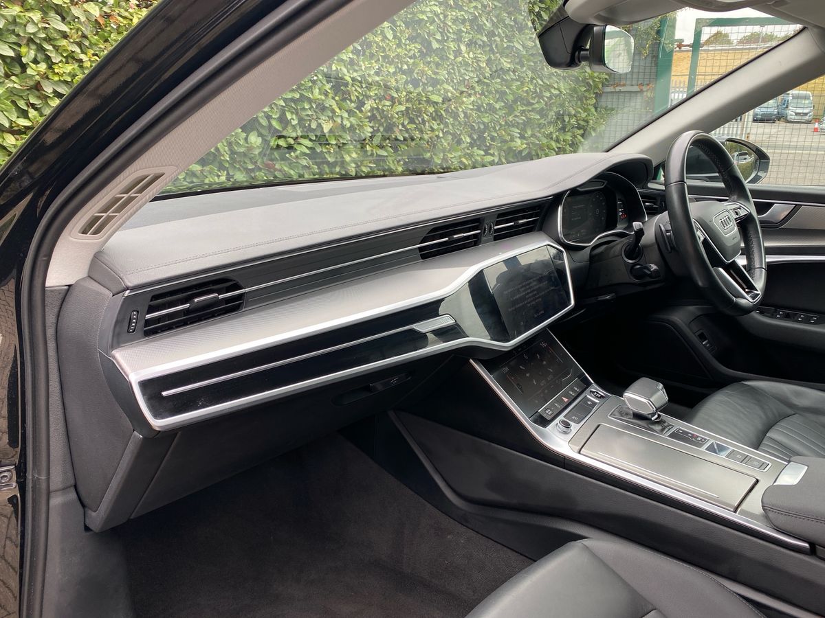 40 TFSI S TRONIC TECH PACK