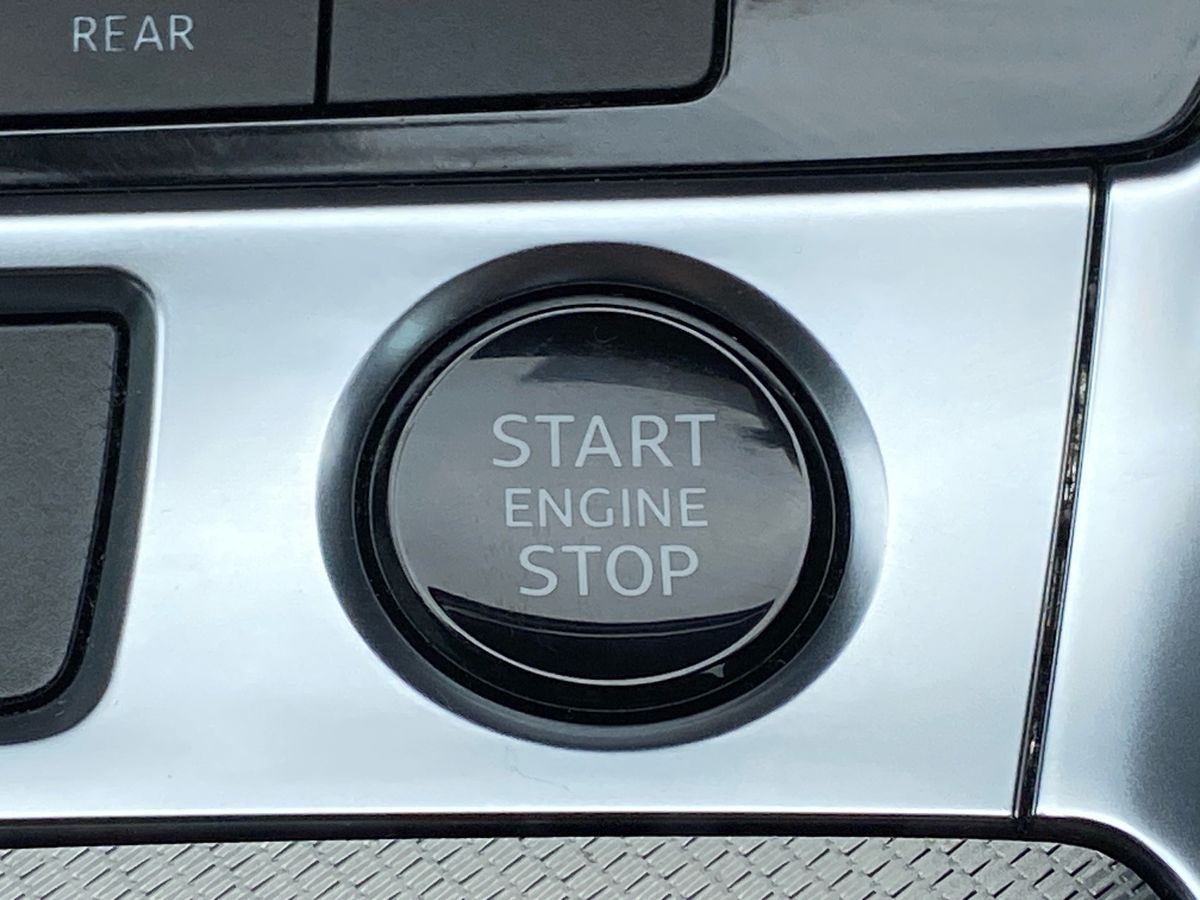 40 TFSI S TRONIC TECH PACK