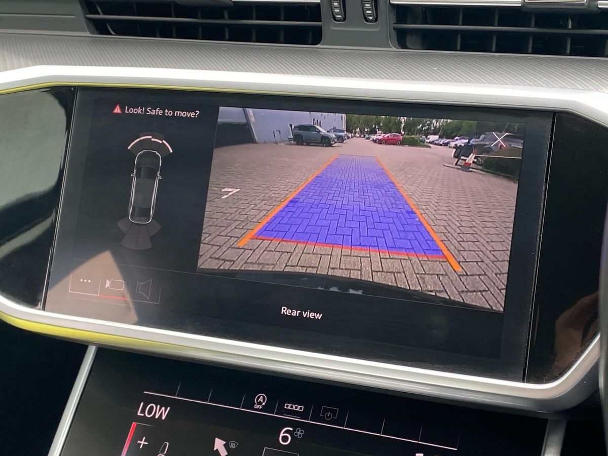 40 TFSI S TRONIC TECH PACK