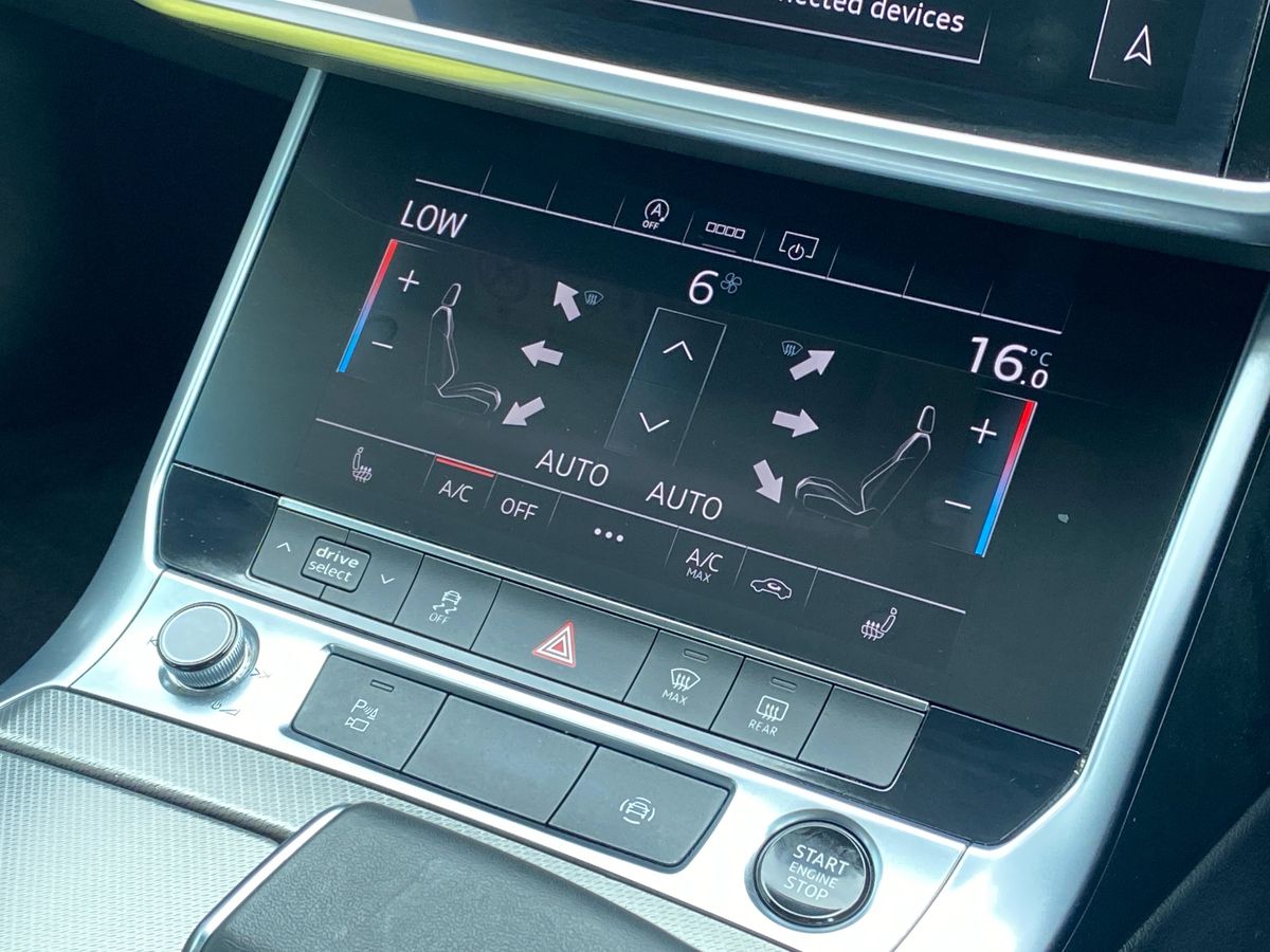 40 TFSI S TRONIC TECH PACK