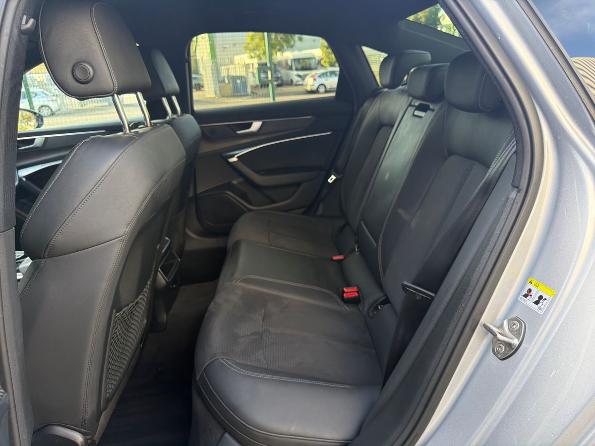 40 TFSI S TRONIC TECH PACK