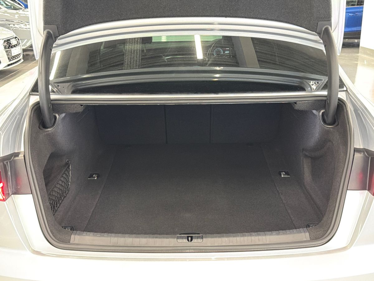 40 TFSI S TRONIC TECH PACK