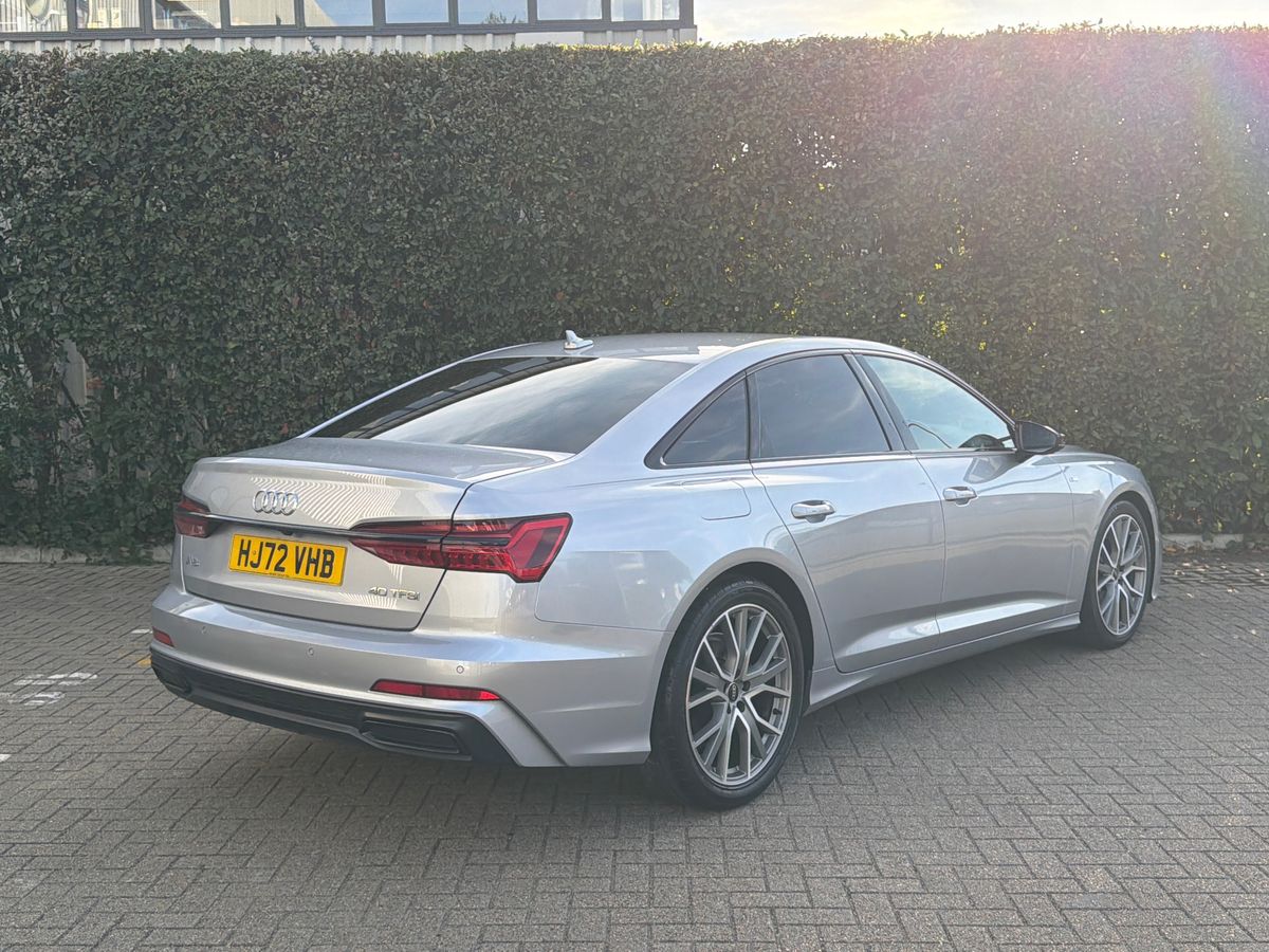 40 TFSI S TRONIC TECH PACK