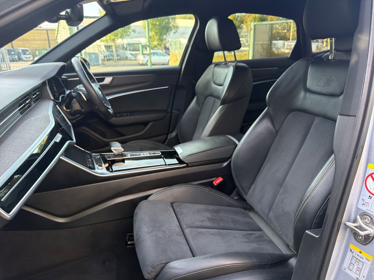 40 TFSI S TRONIC TECH PACK