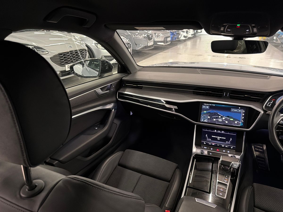 40 TFSI S TRONIC TECH PACK