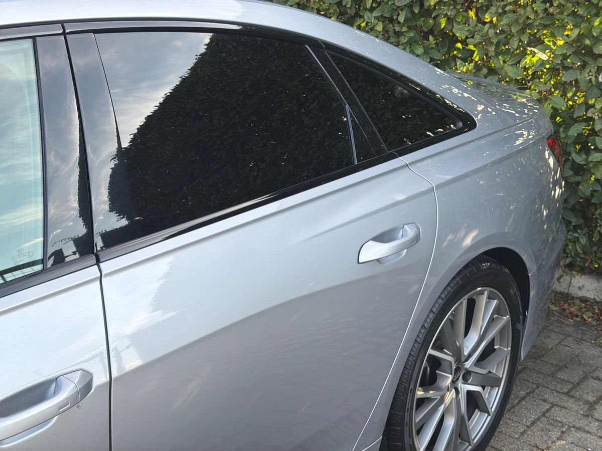 40 TFSI S TRONIC TECH PACK