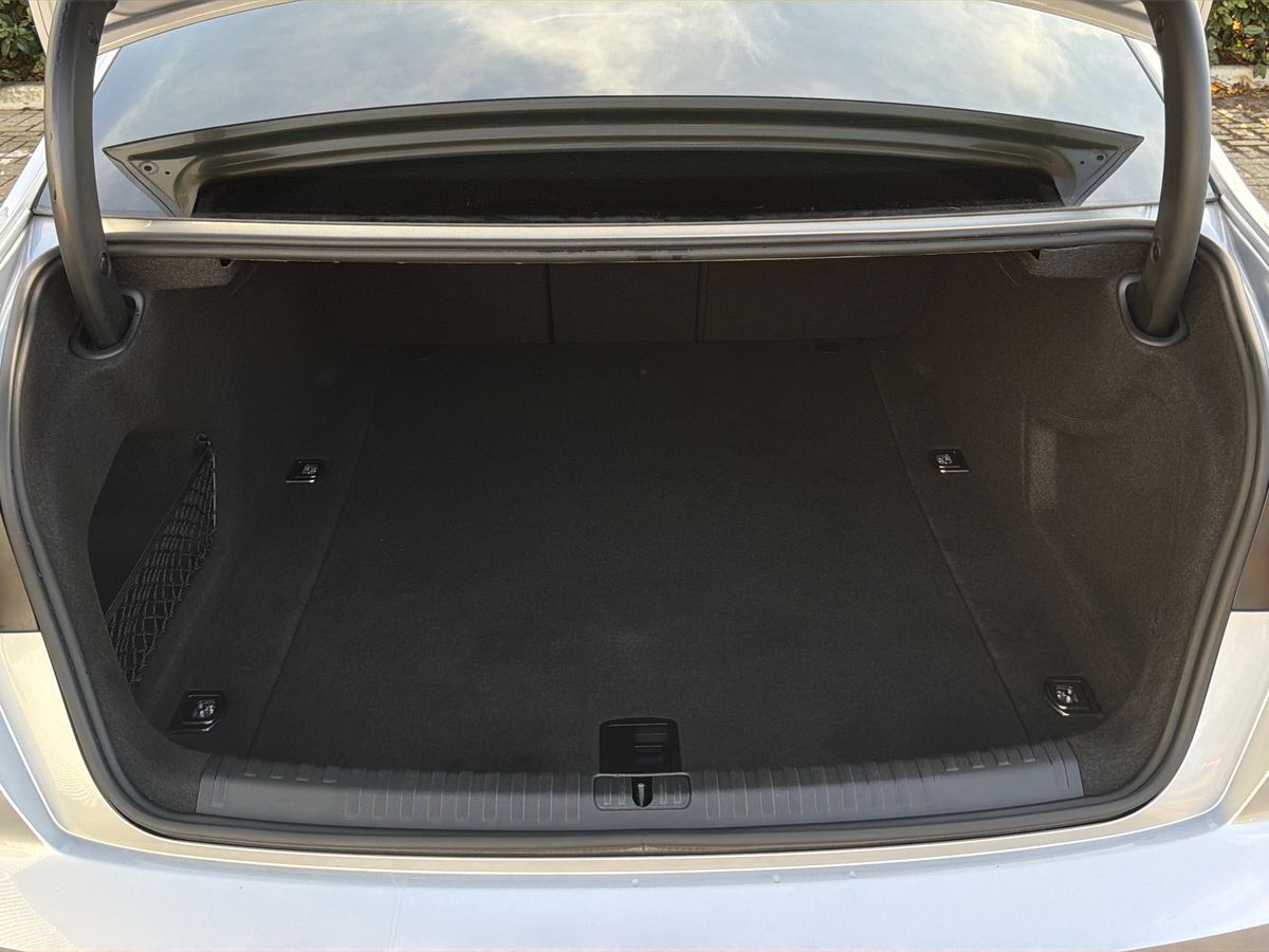 40 TFSI S TRONIC TECH PACK