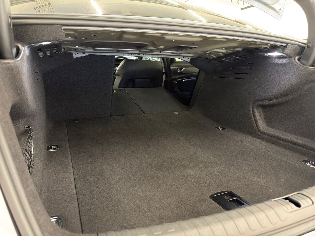 40 TFSI S TRONIC TECH PACK