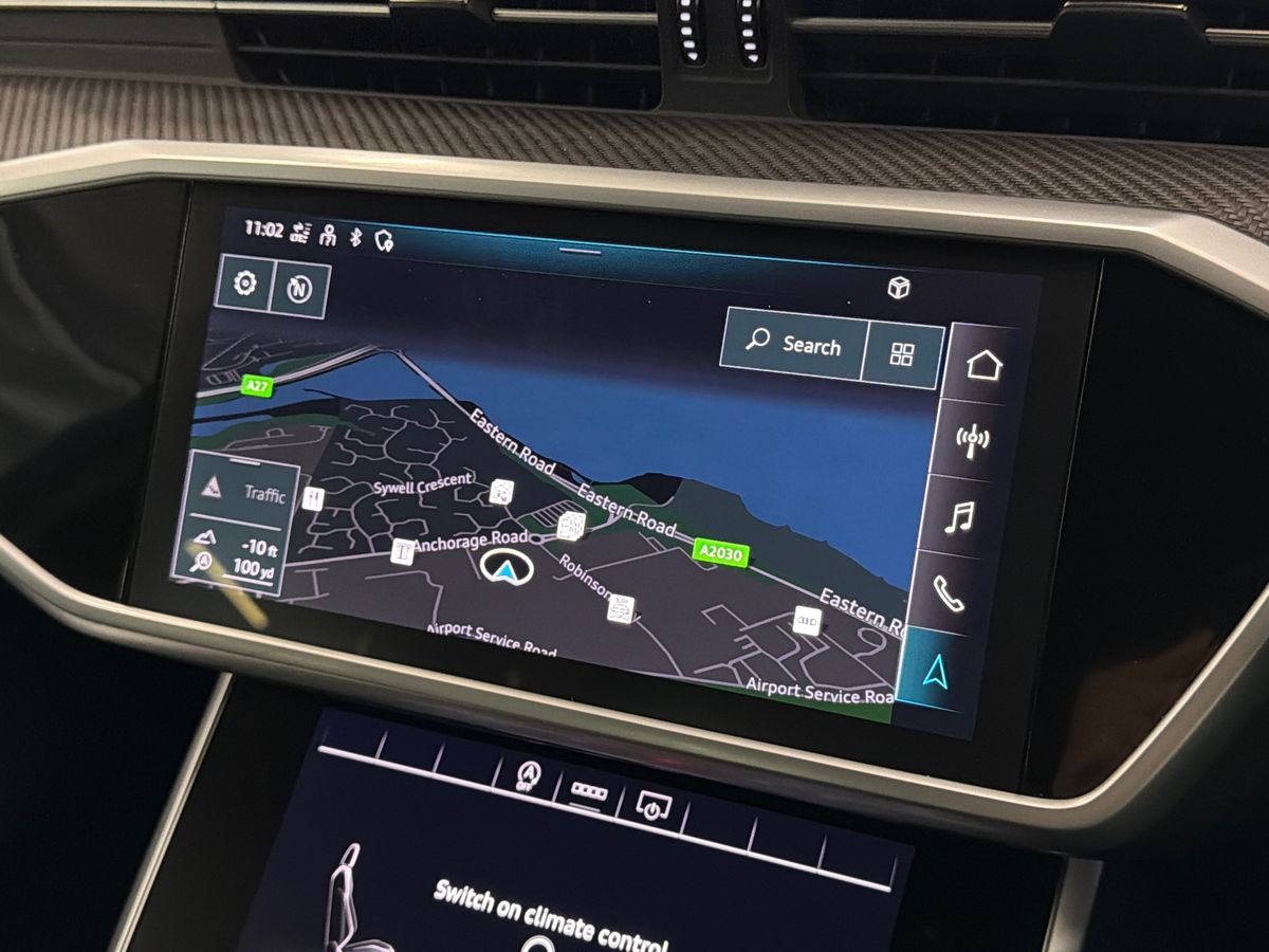 40 TFSI S TRONIC TECH PACK