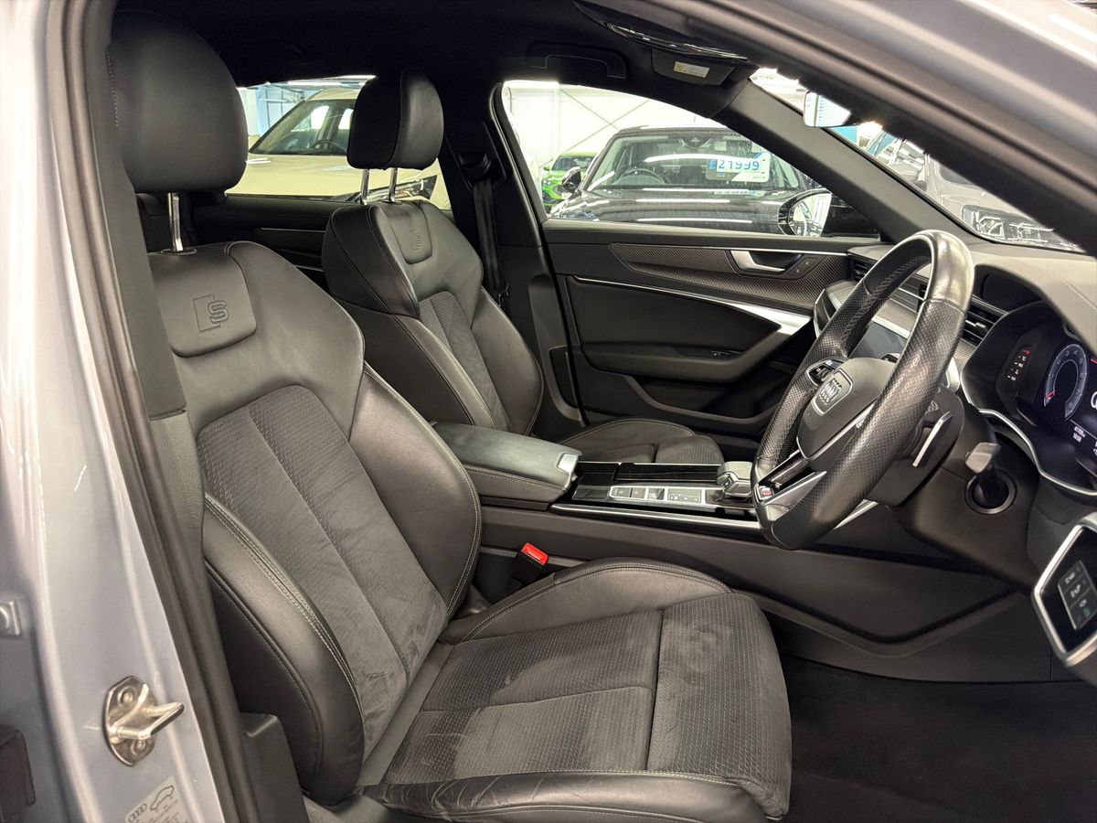 40 TFSI S TRONIC TECH PACK