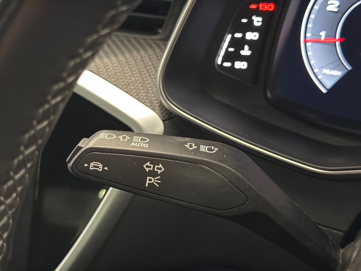 40 TFSI S TRONIC TECH PACK