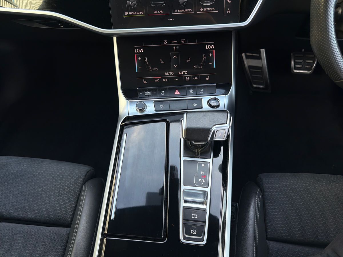 40 TFSI S TRONIC TECH PACK