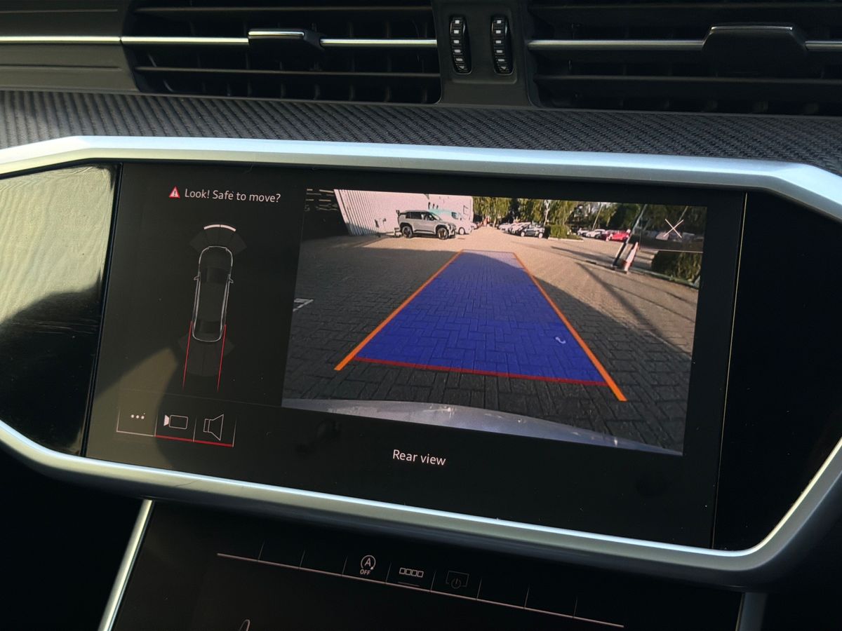 40 TFSI S TRONIC TECH PACK