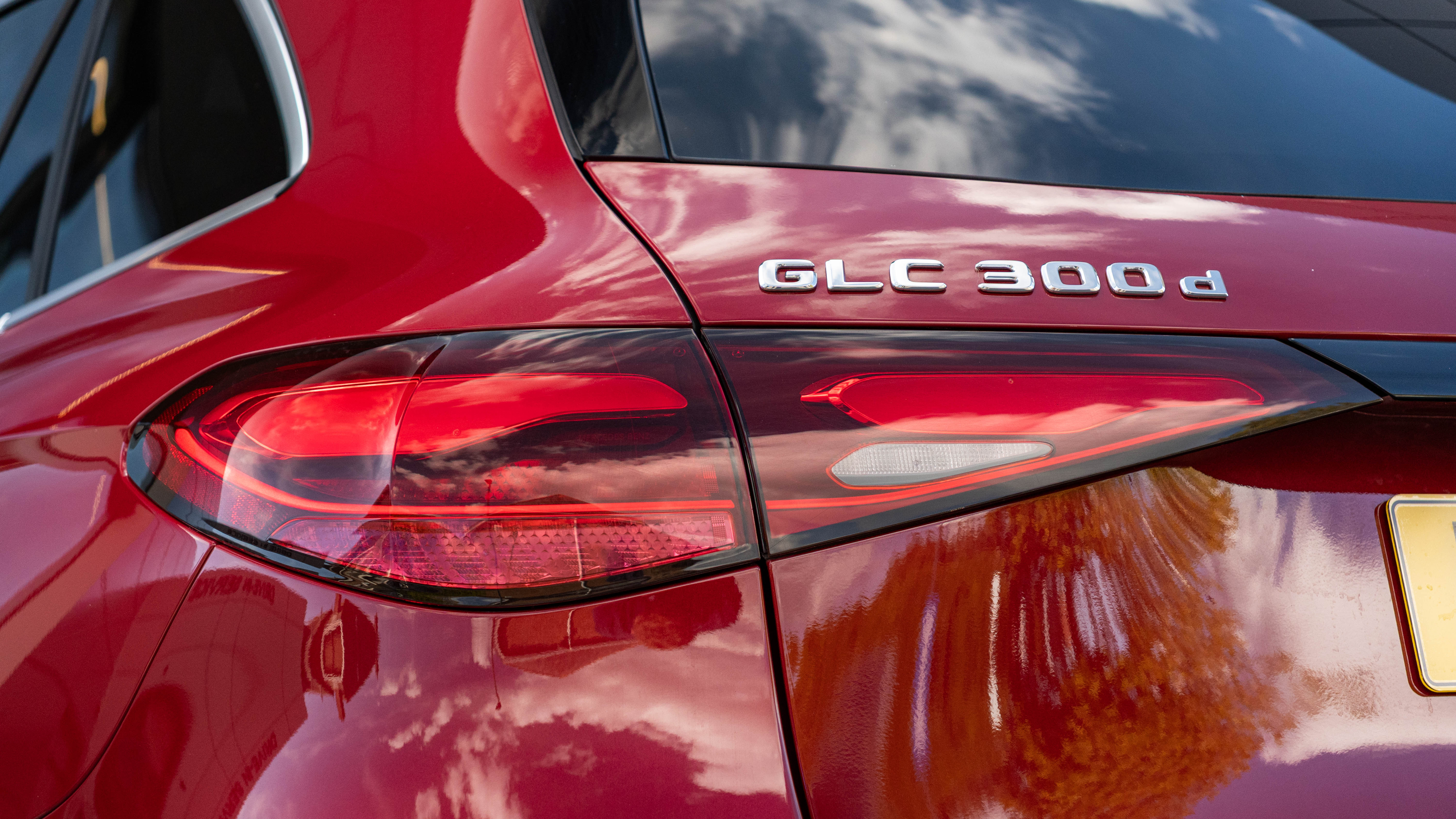 GLC 300D 4MATIC PREMIUM + 9G-TRONIC