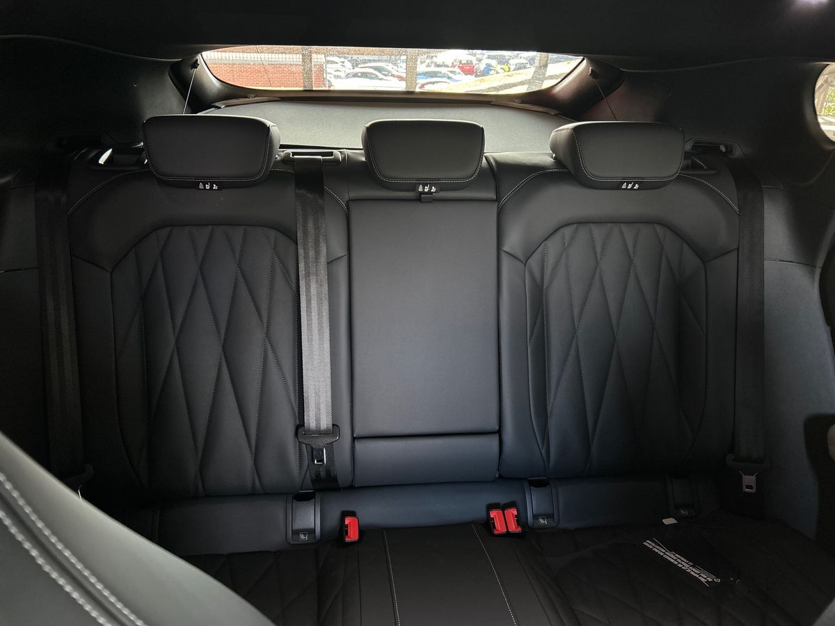 CAPRI PREMIUM 5 DOOR 77KWH EXTENDED RANGE RWD 1 SPEED AUTOMATIC