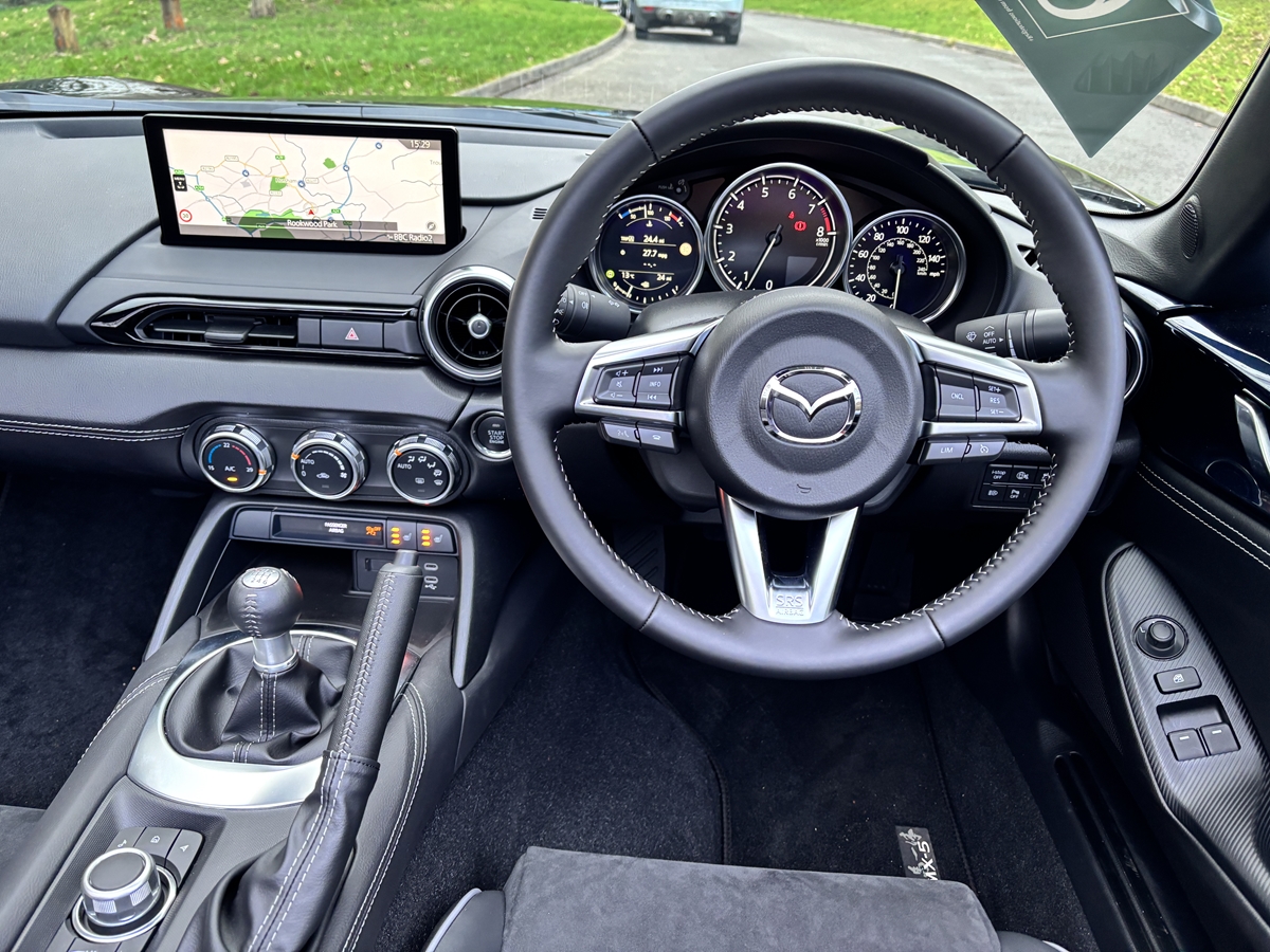 MX-5 2.0 [184] HOMURA 2DR CONVERTIBLE