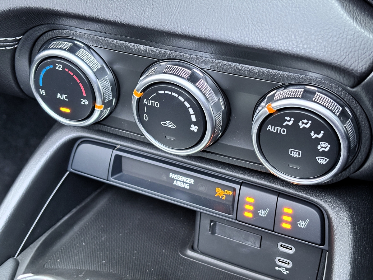 MX-5 2.0 [184] HOMURA 2DR CONVERTIBLE