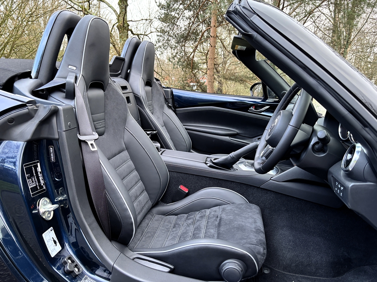 MX-5 2.0 [184] HOMURA 2DR CONVERTIBLE