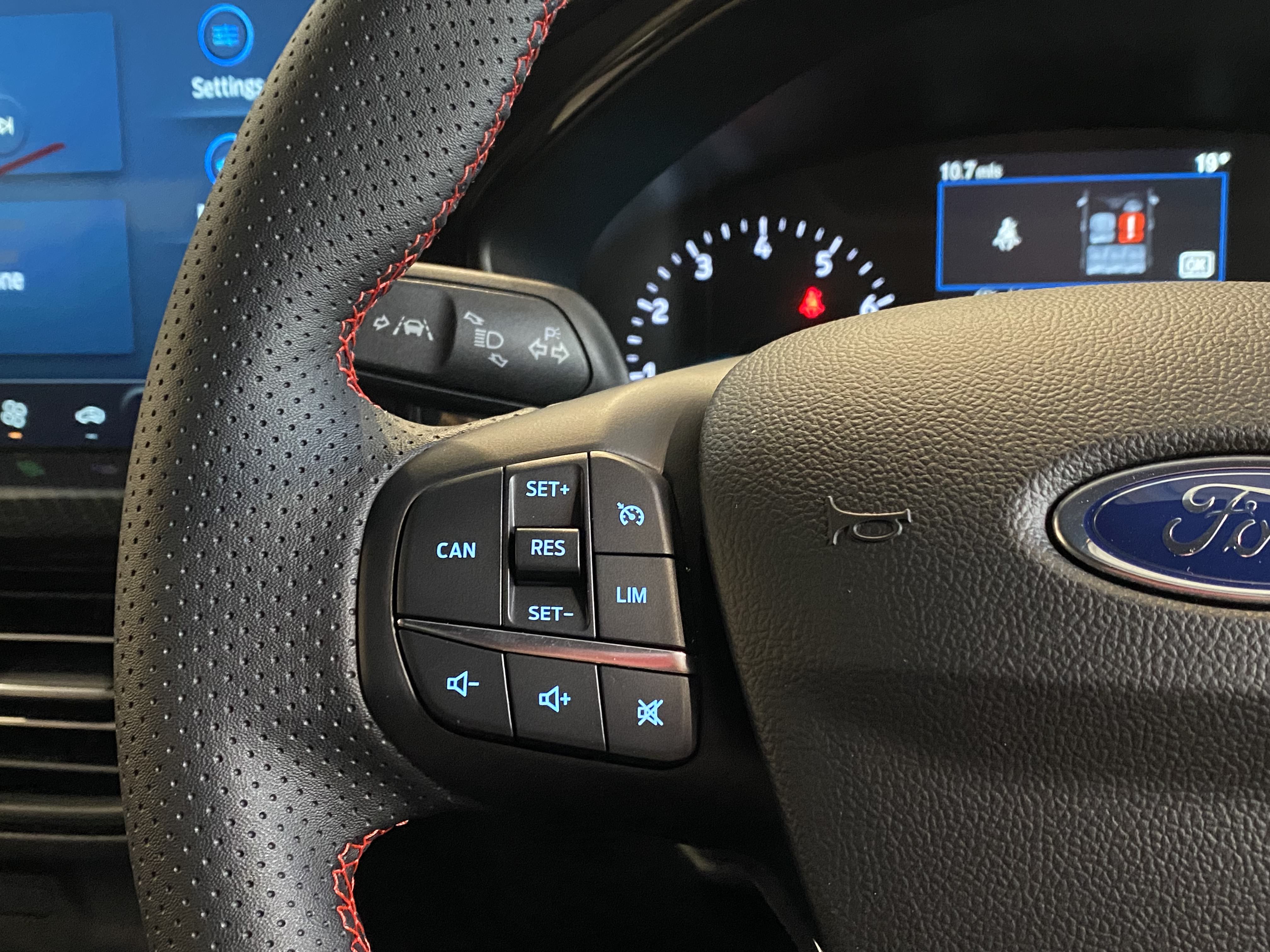 FOCUS ST-LINE 5 DOOR 1.0L ECOBOOST 125PS MHEV FWD 6 SPEED MANUAL