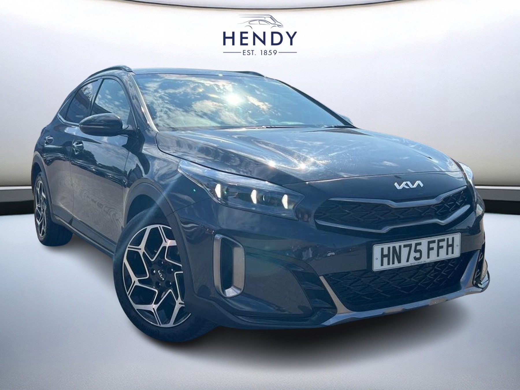 Kia XCEED listing photo