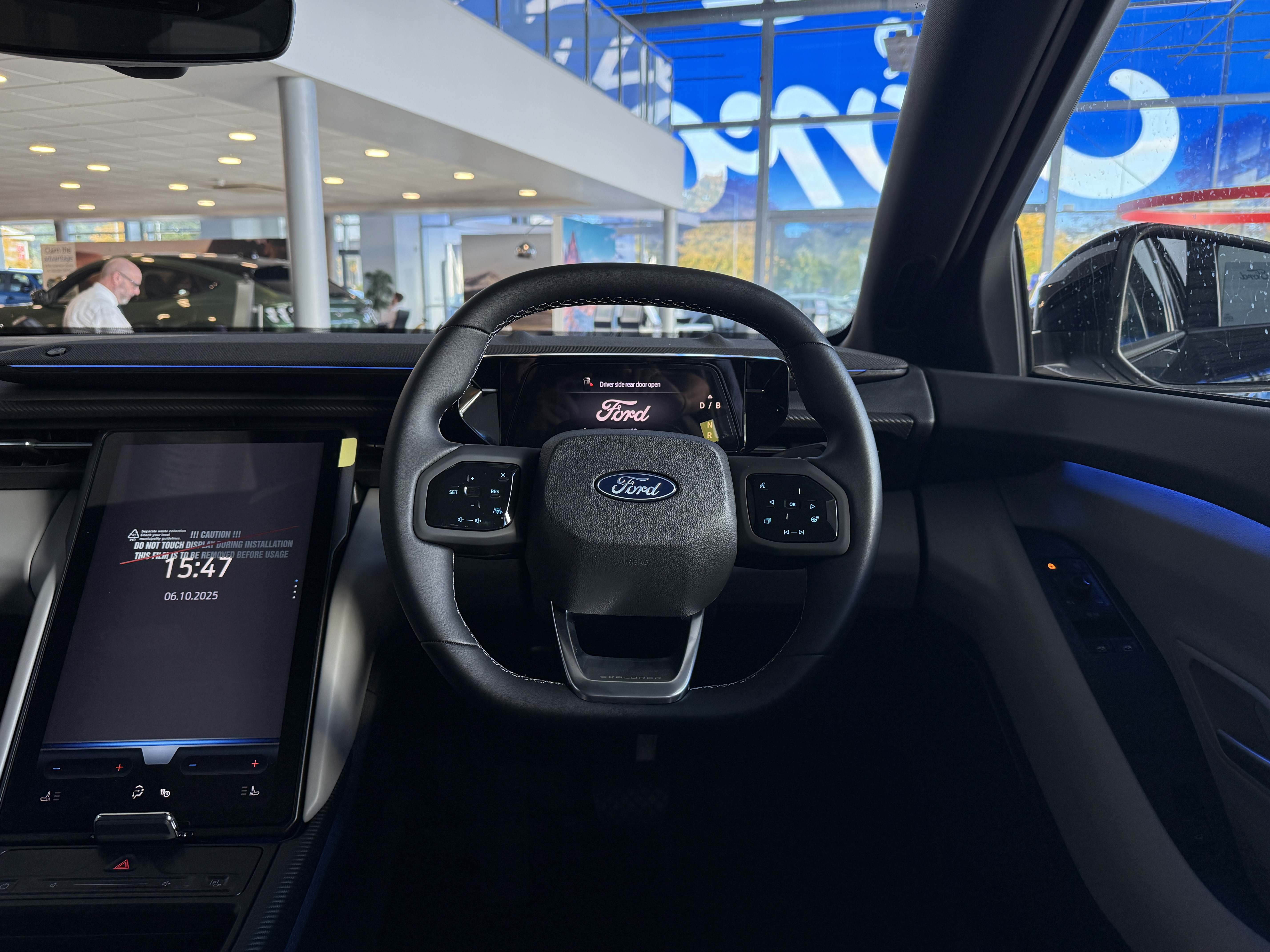 EXPLORER EV PREMIUM 5 DOOR 77KWH EXTENDED RANGE RWD 1 SPEED AUTOMATIC