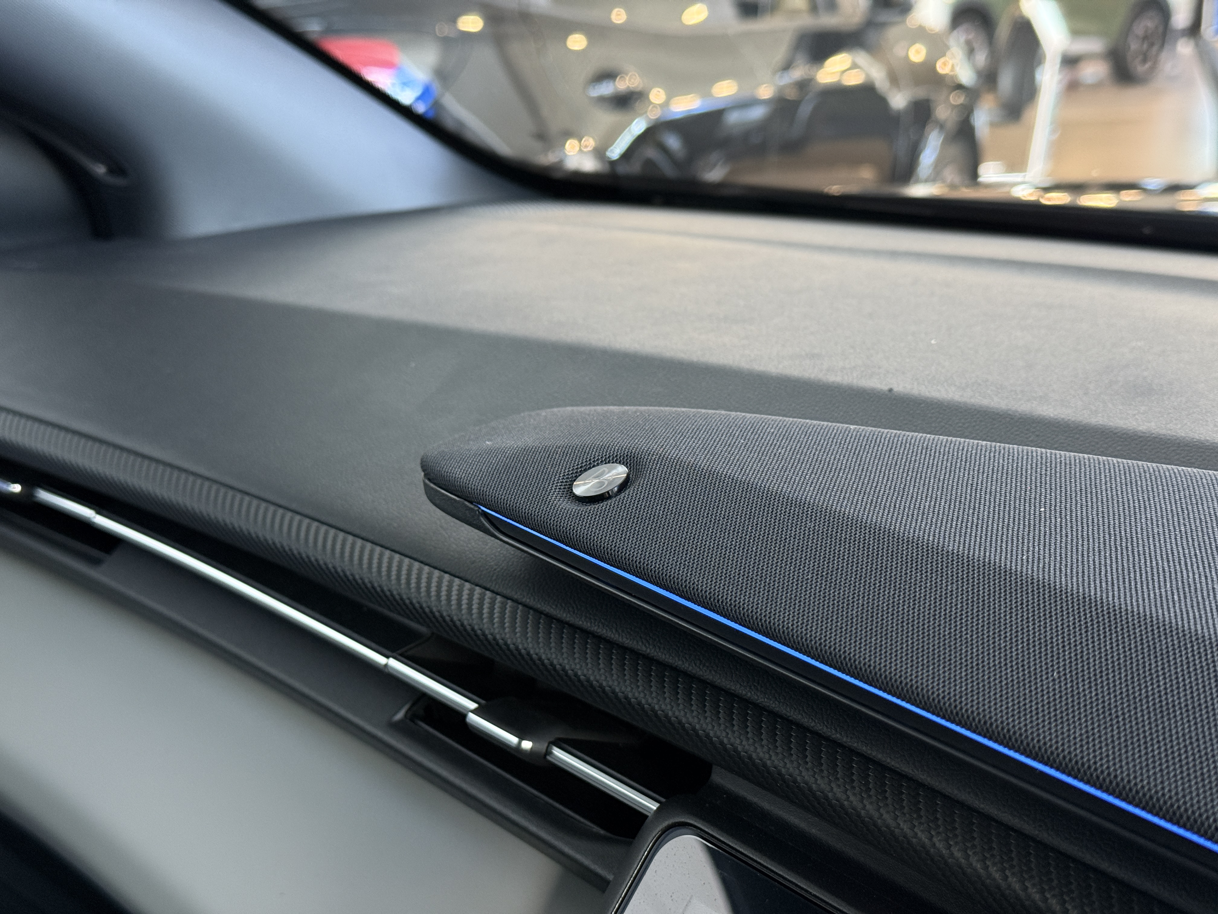 EXPLORER EV PREMIUM 5 DOOR 77KWH EXTENDED RANGE RWD 1 SPEED AUTOMATIC