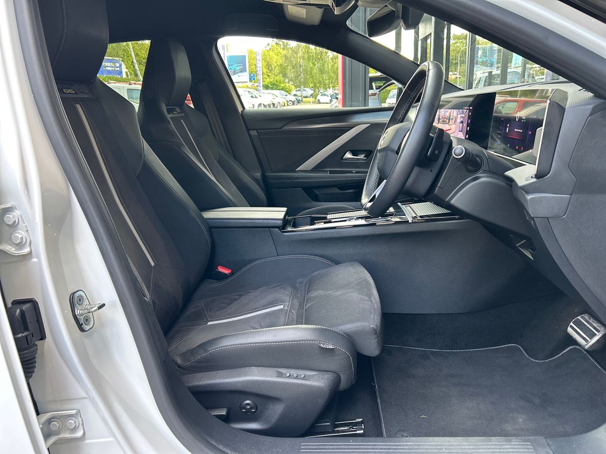 PLUG-IN HYBRID