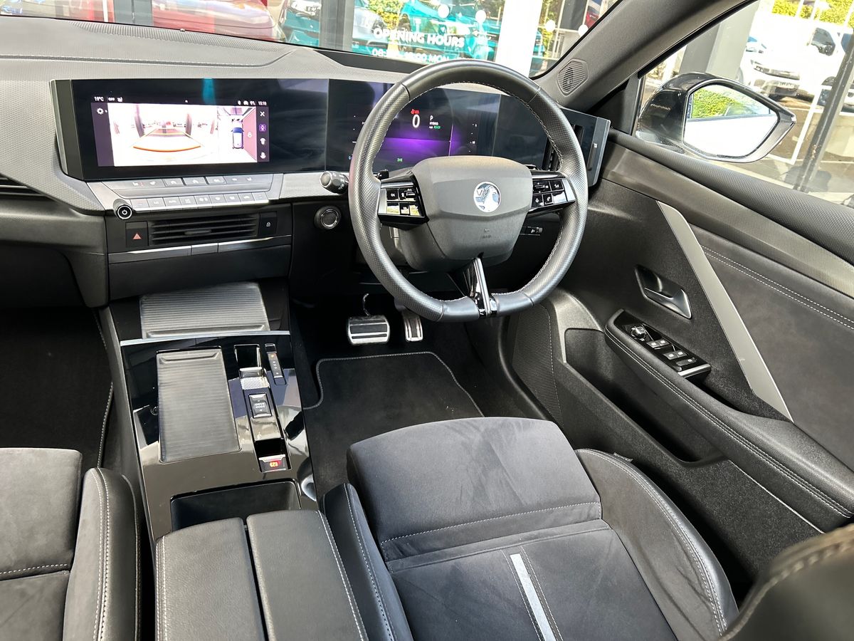 PLUG-IN HYBRID