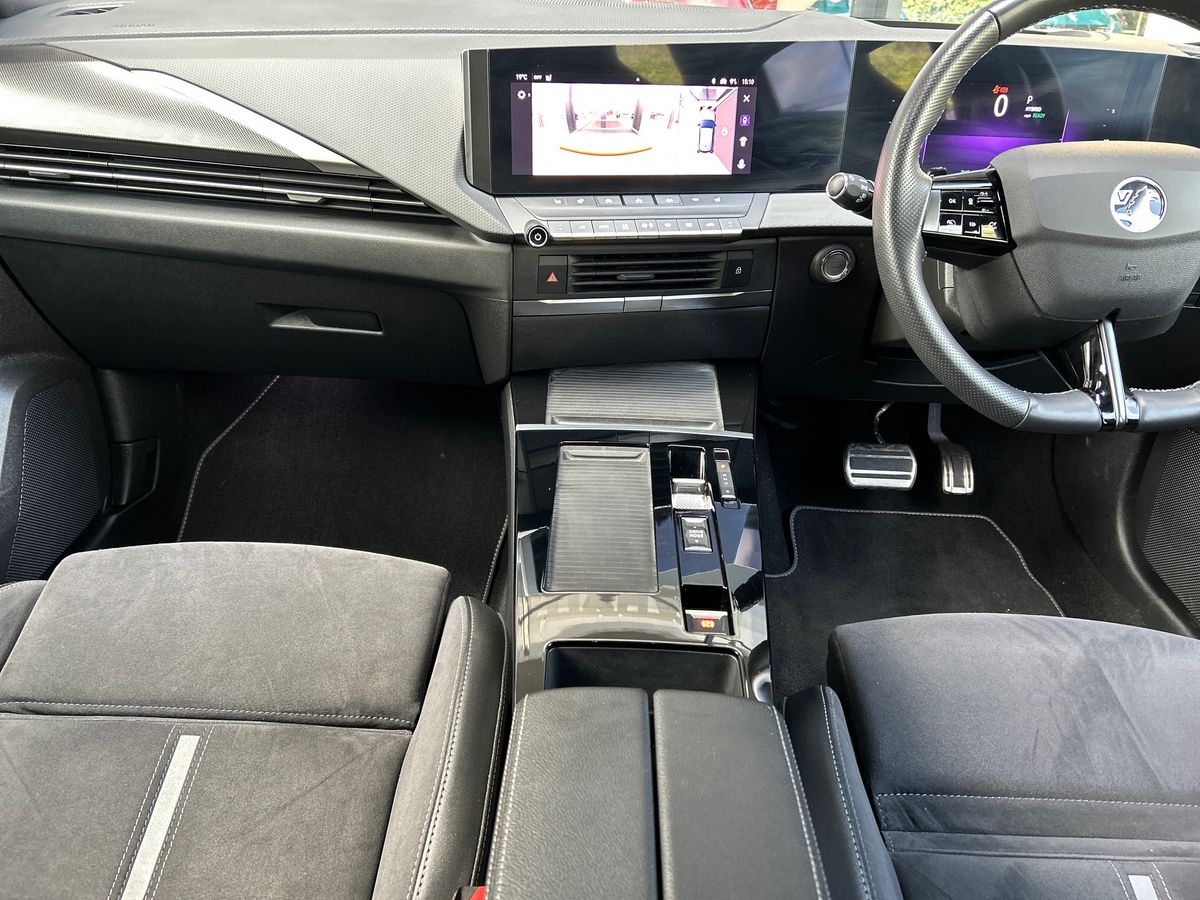 PLUG-IN HYBRID