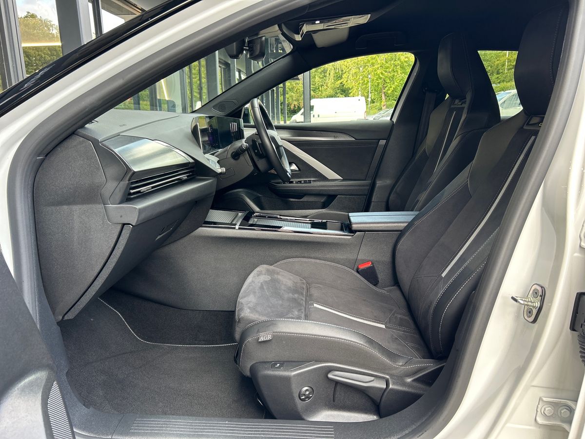 PLUG-IN HYBRID