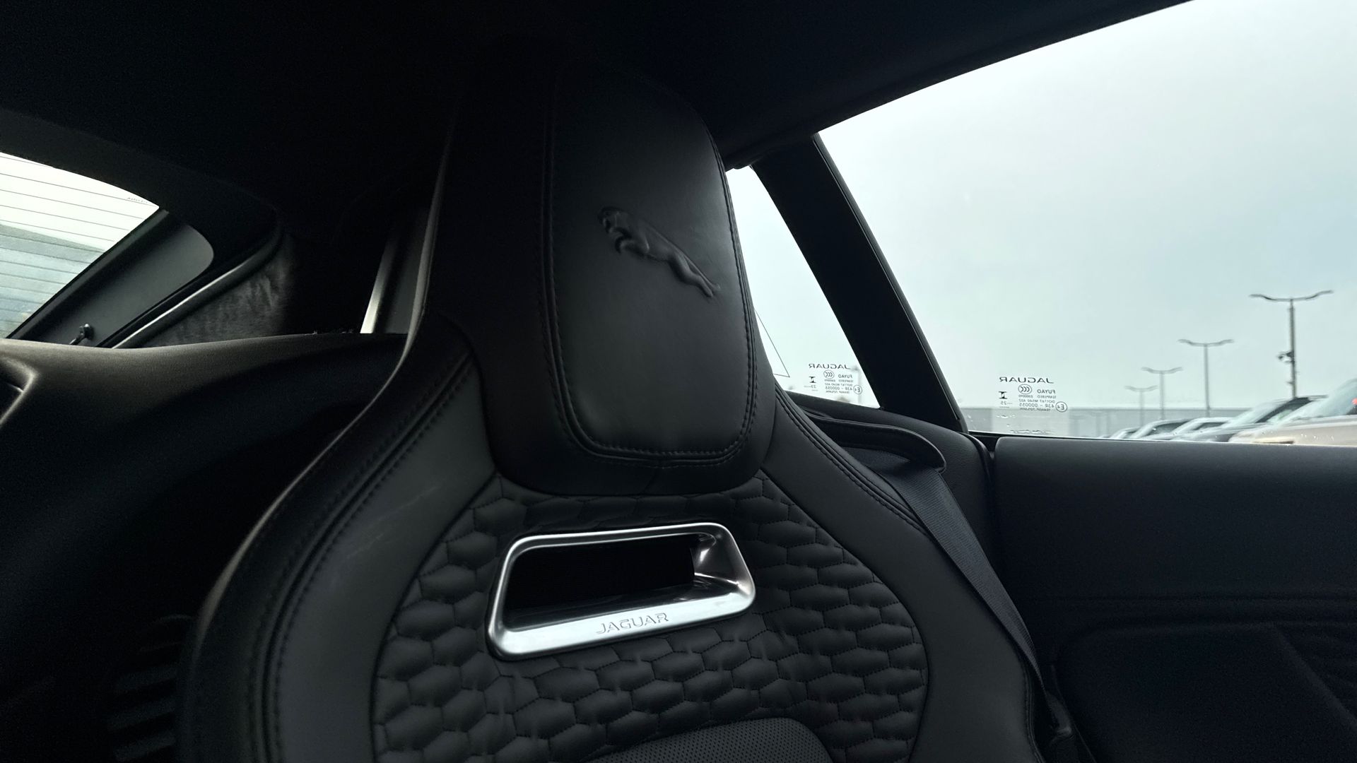 P450 SUPERCHARGED V8 AWD