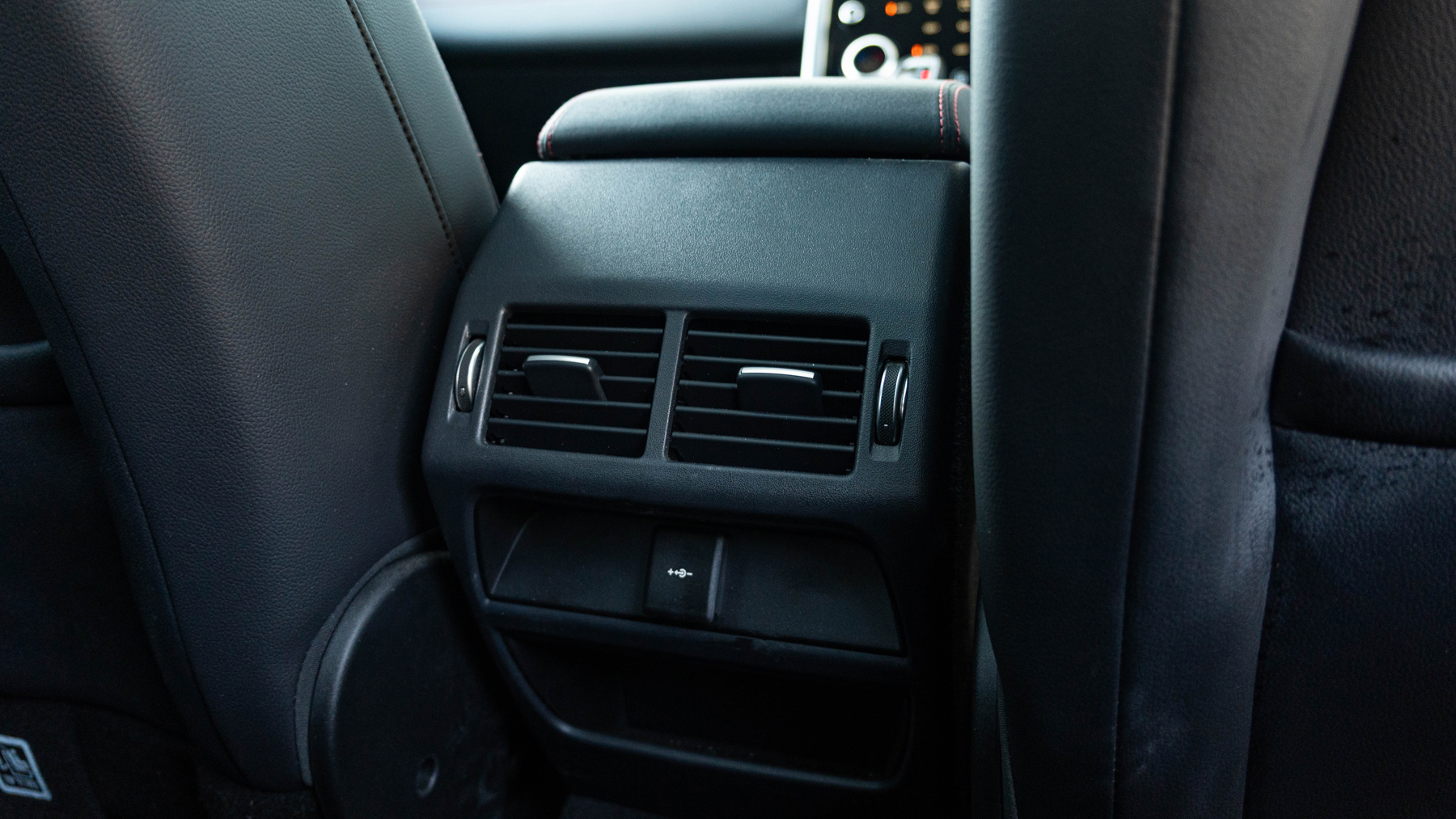Land Rover DISCOVERY SPORT, SUV, Carpathian Grey.