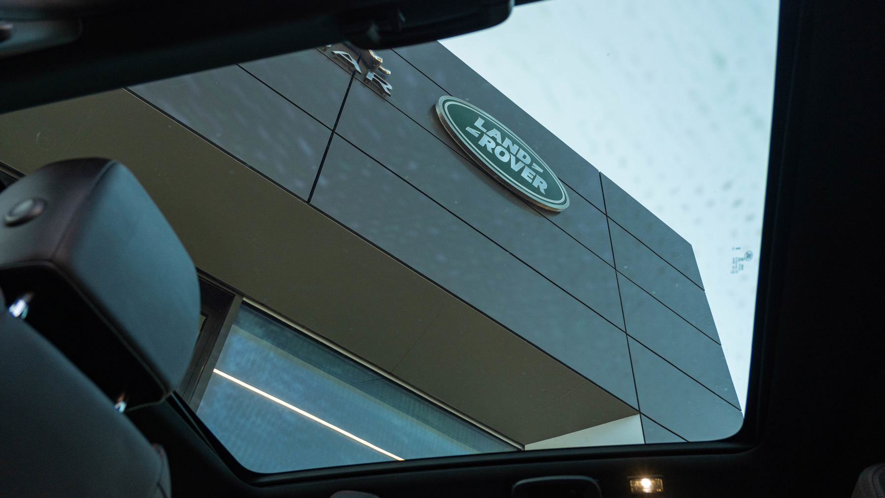 Land Rover DISCOVERY SPORT, SUV, Carpathian Grey.