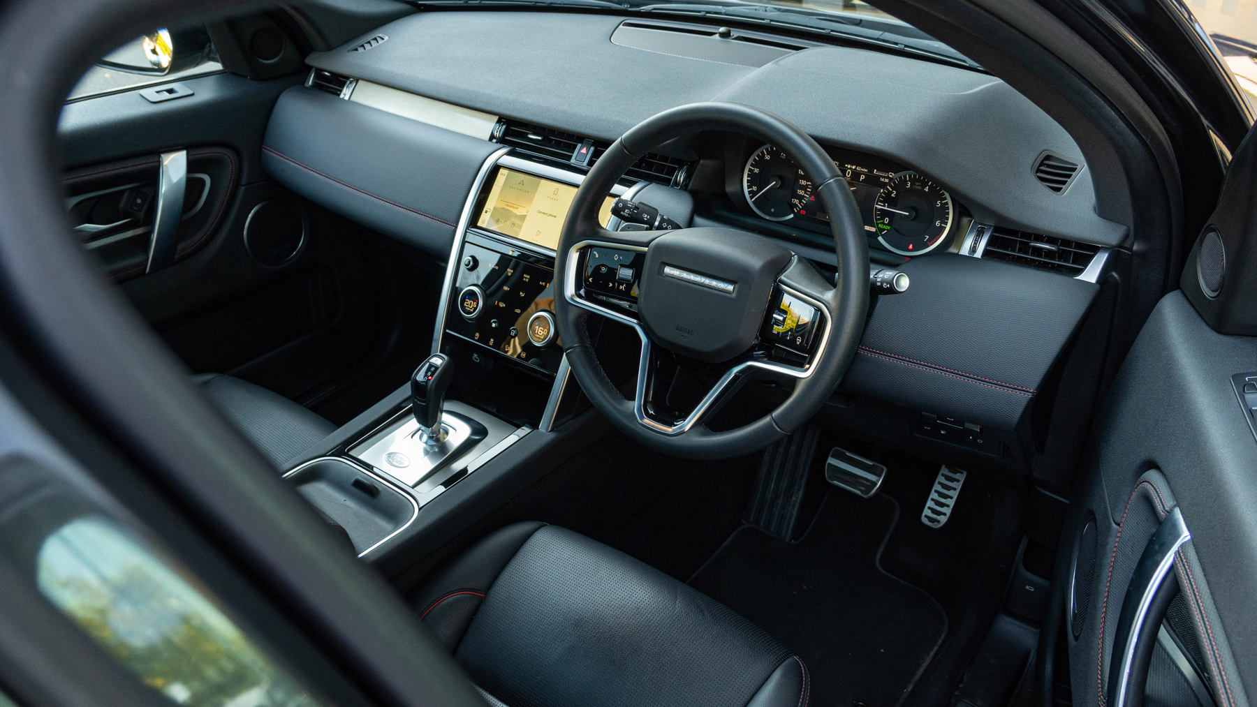 Land Rover DISCOVERY SPORT, SUV, Carpathian Grey.