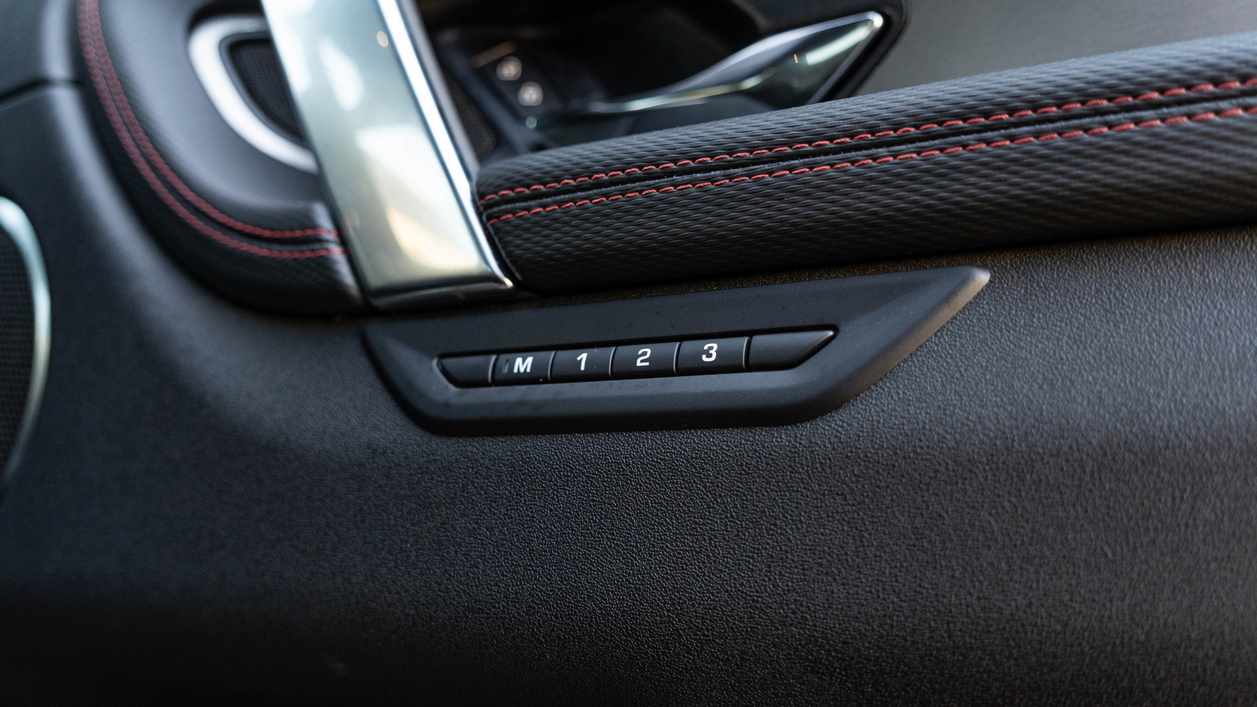 Land Rover DISCOVERY SPORT, SUV, Carpathian Grey.