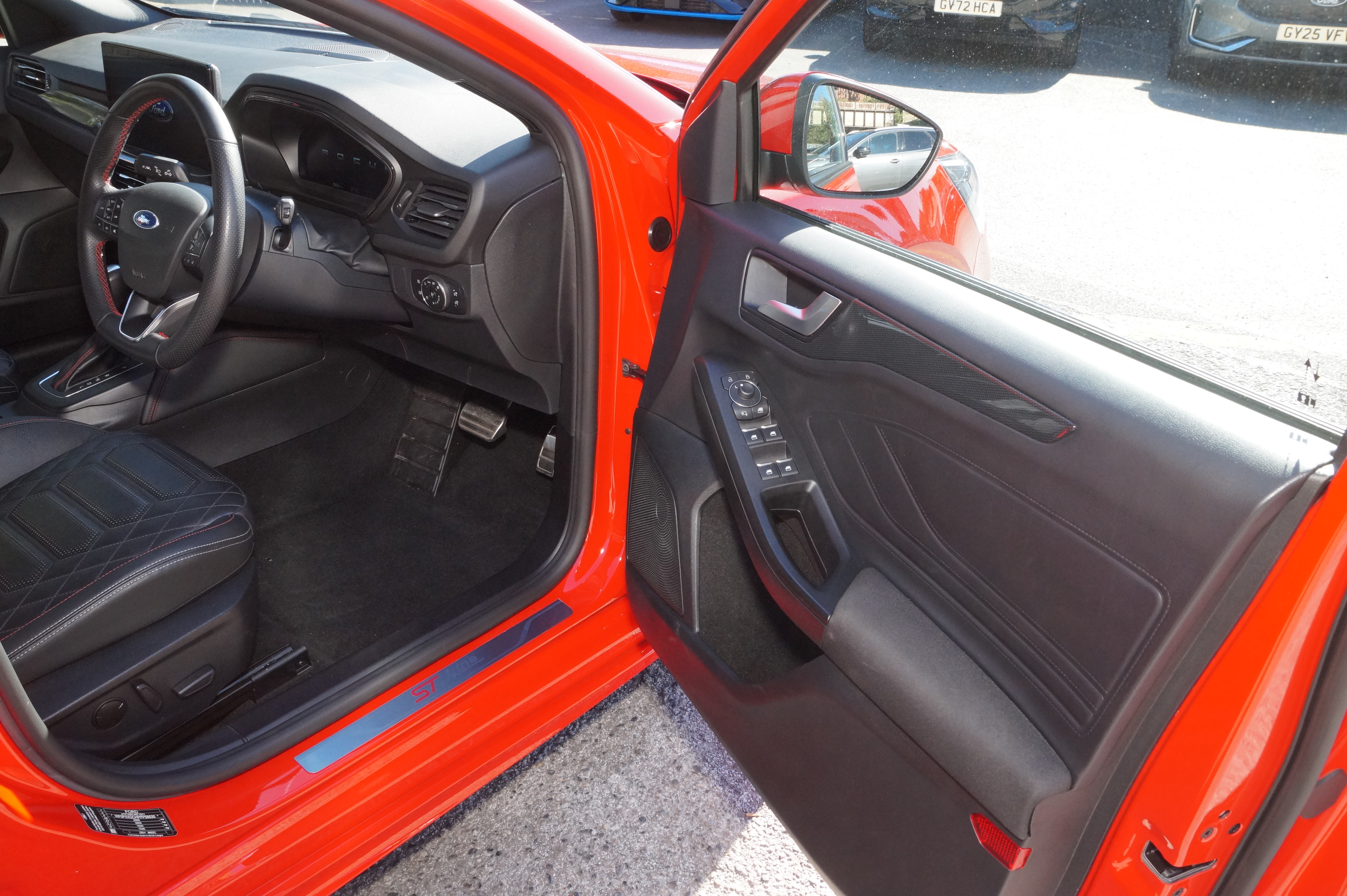 ECOBOOST HYBRID MHEV 155