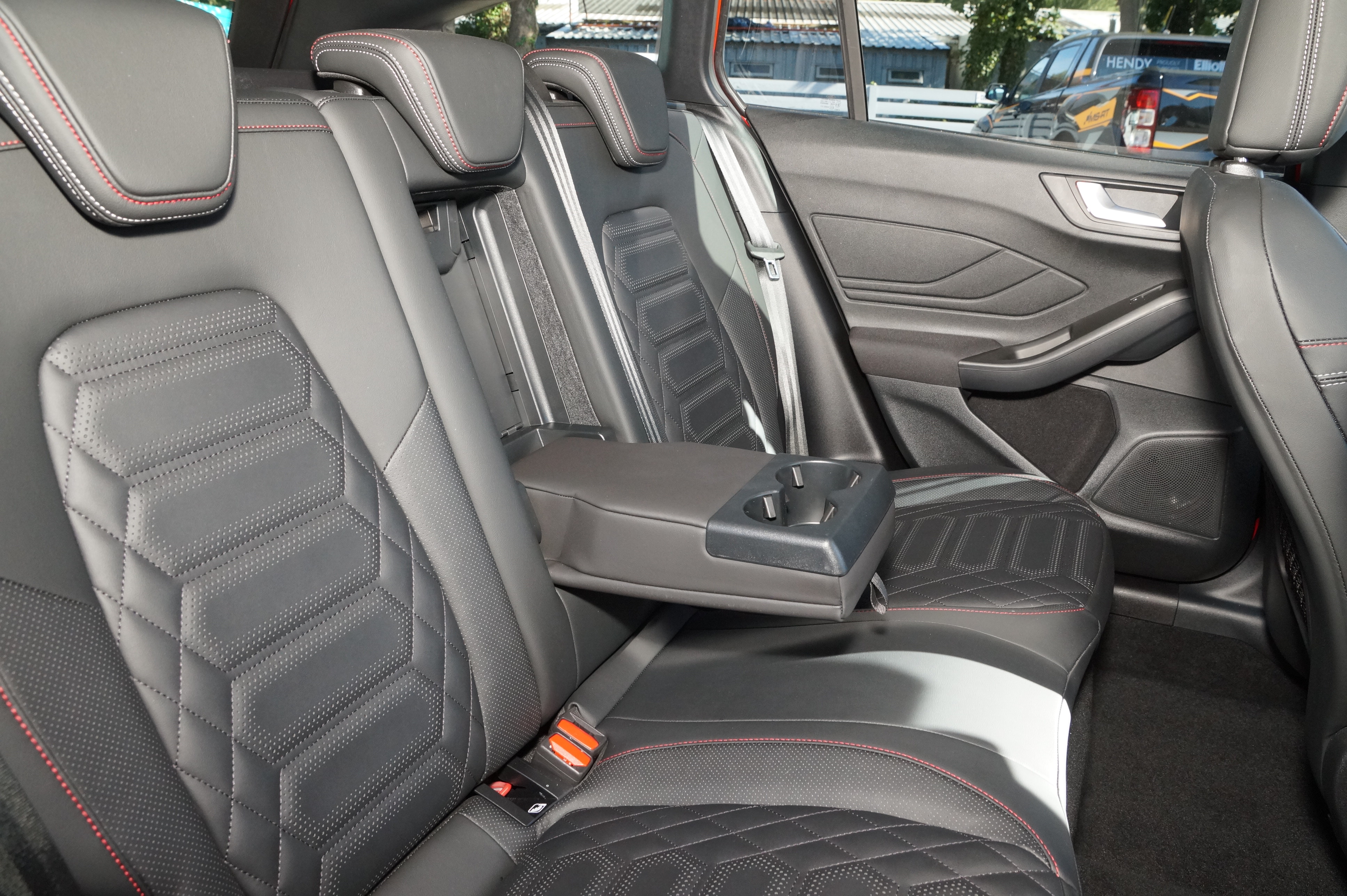 ECOBOOST HYBRID MHEV 155