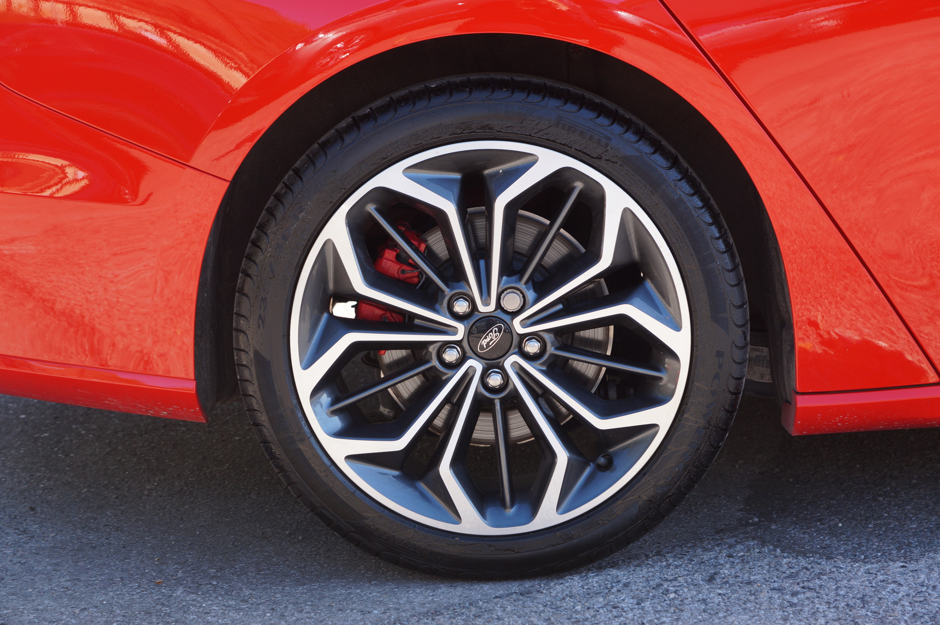 ECOBOOST HYBRID MHEV 155