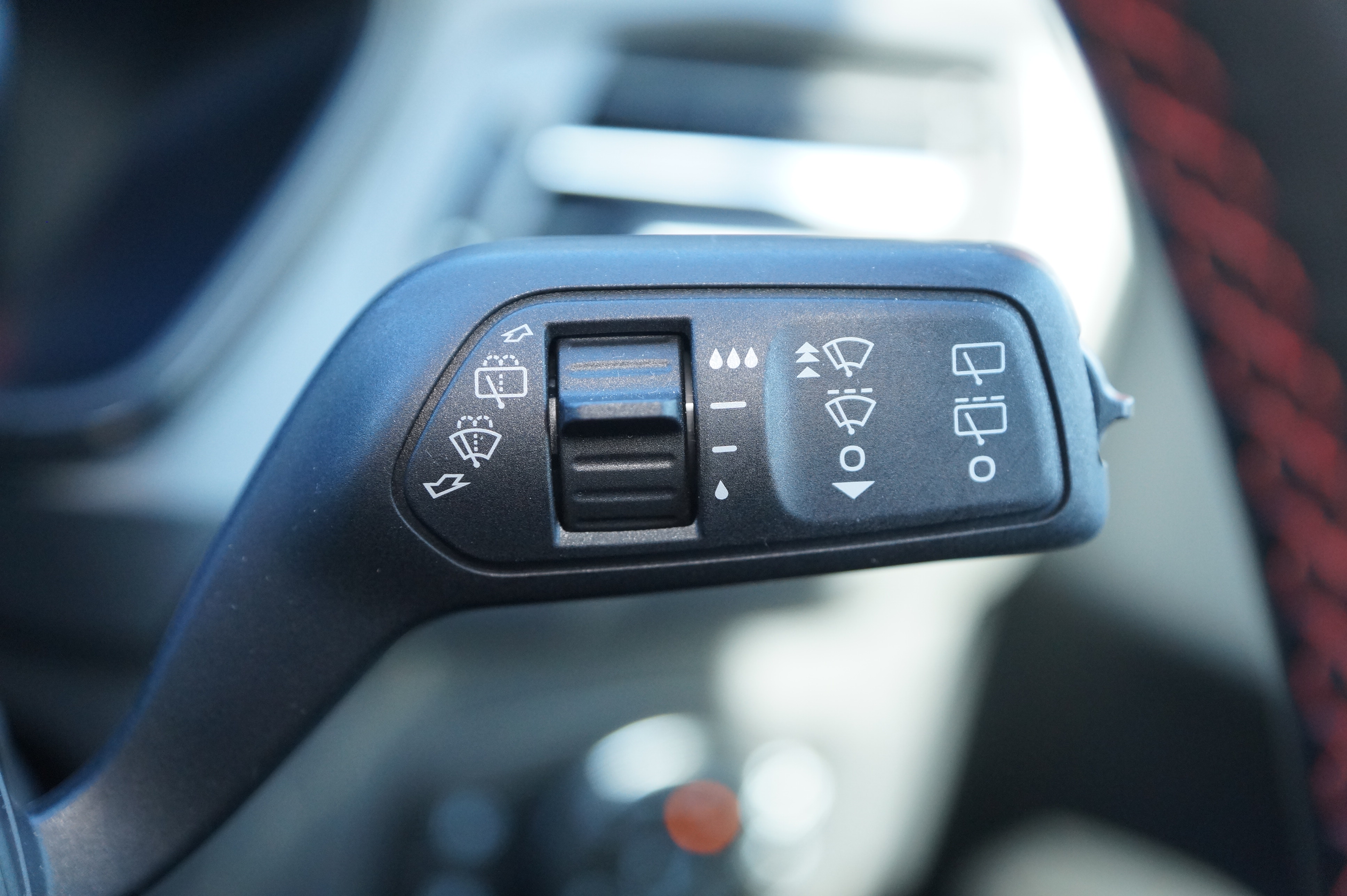 ECOBOOST HYBRID MHEV 155