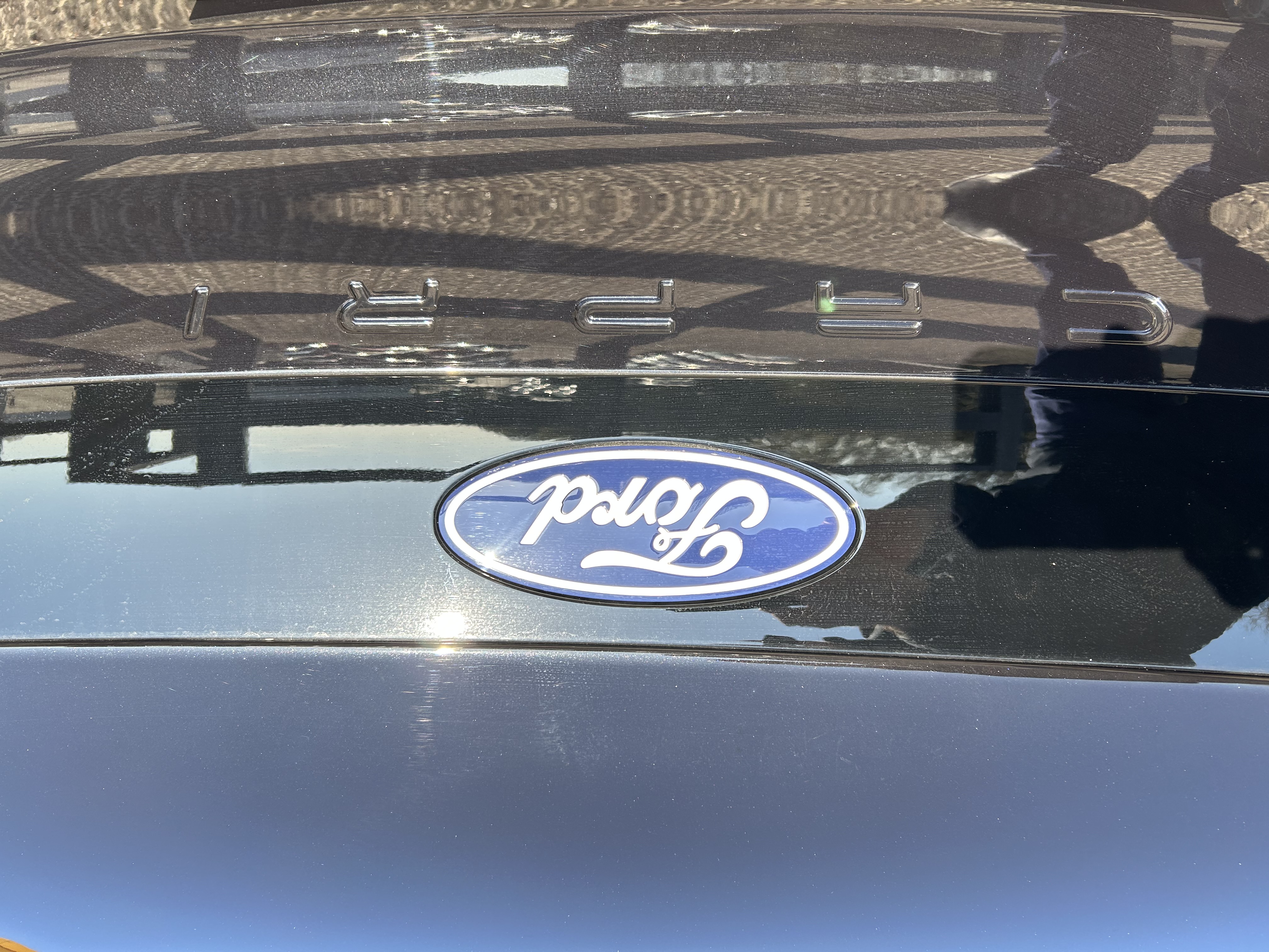 CAPRI PREMIUM 5 DOOR 77KWH EXTENDED RANGE RWD 1 SPEED AUTOMATIC