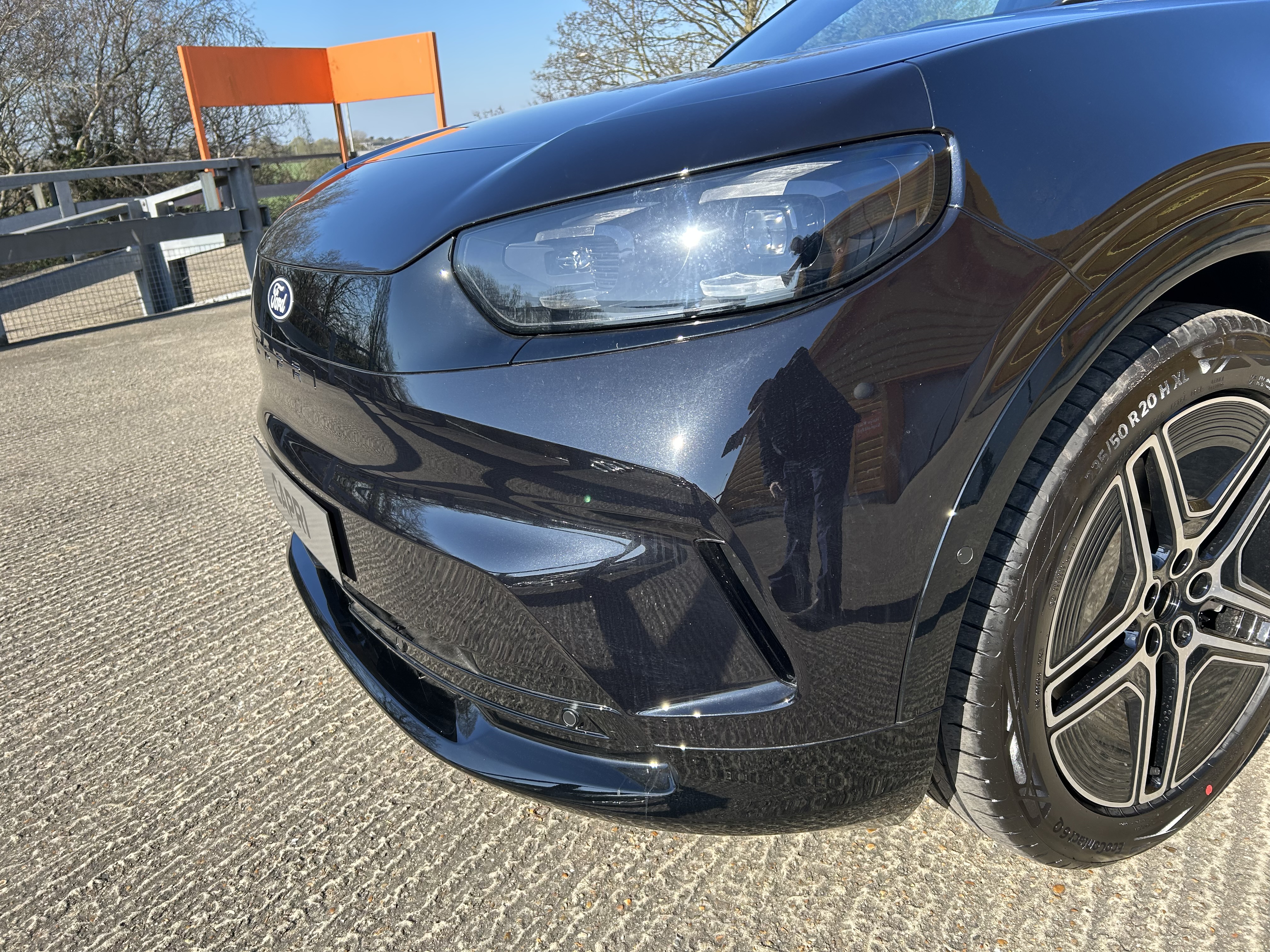 CAPRI PREMIUM 5 DOOR 77KWH EXTENDED RANGE RWD 1 SPEED AUTOMATIC